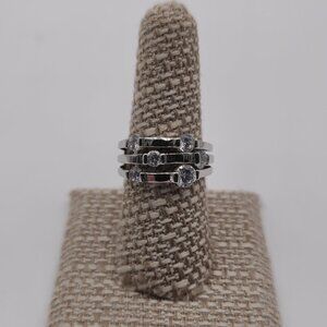 Size 8.25 Sterling Silver Unique Clear Cubic Zirconia Ring A2141